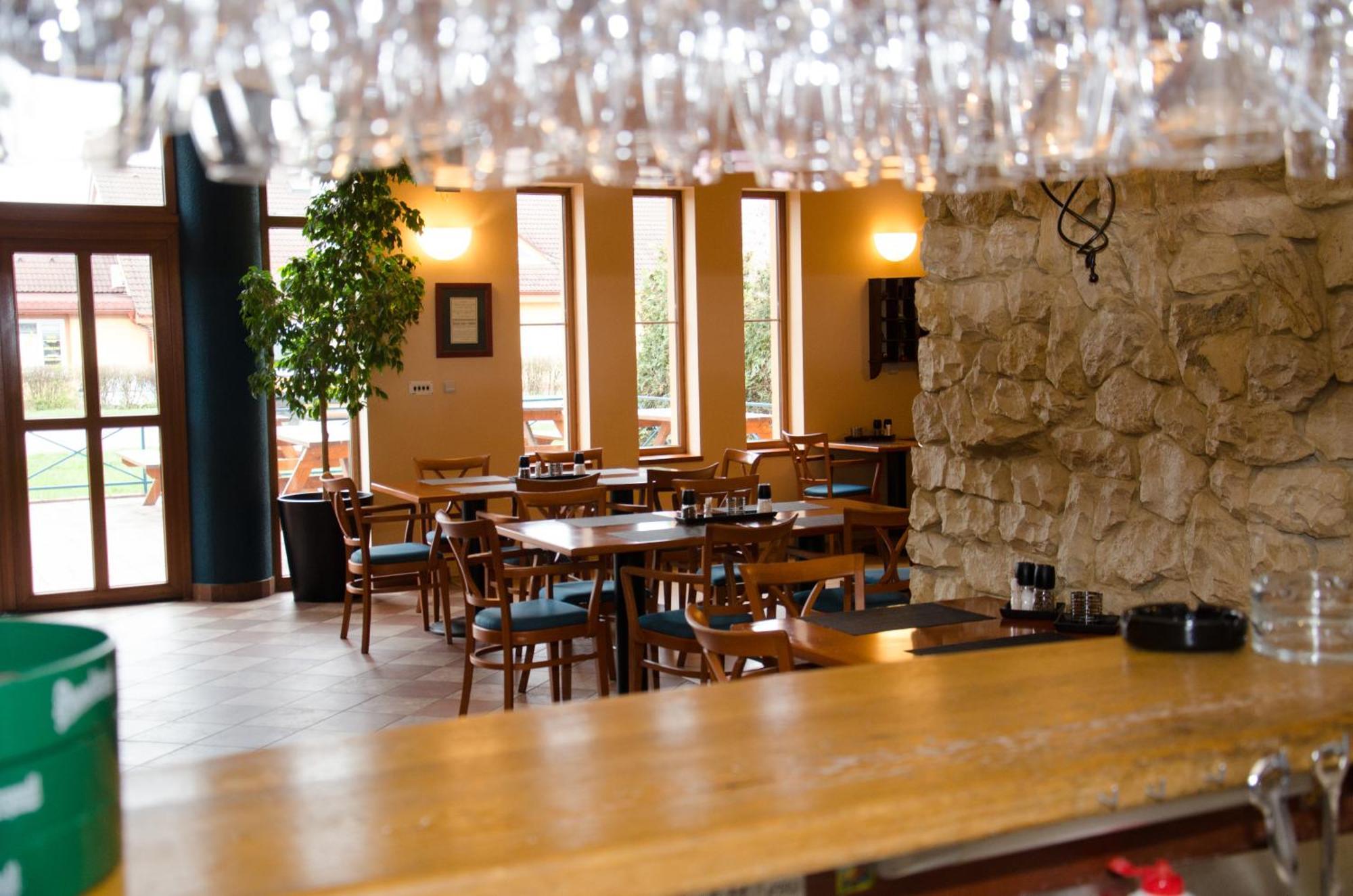 Hotel U Milina Экстерьер фото