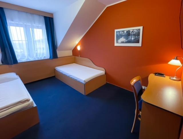 Hotel U Milina Экстерьер фото