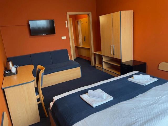 Hotel U Milina Экстерьер фото
